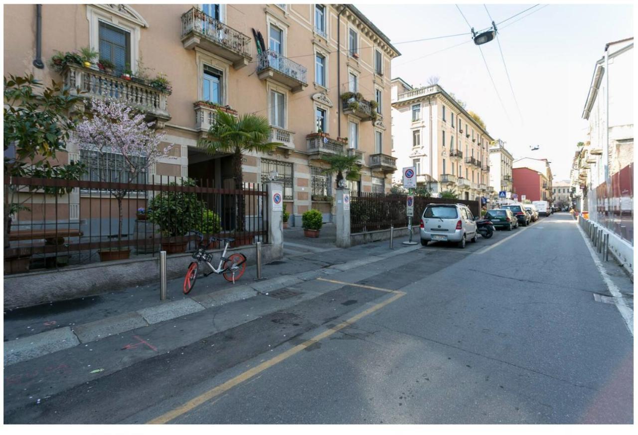 Splendido Bilocale In Via Orti - A Pochi Metri Dal Policlinico Lägenhet Milano Exteriör bild